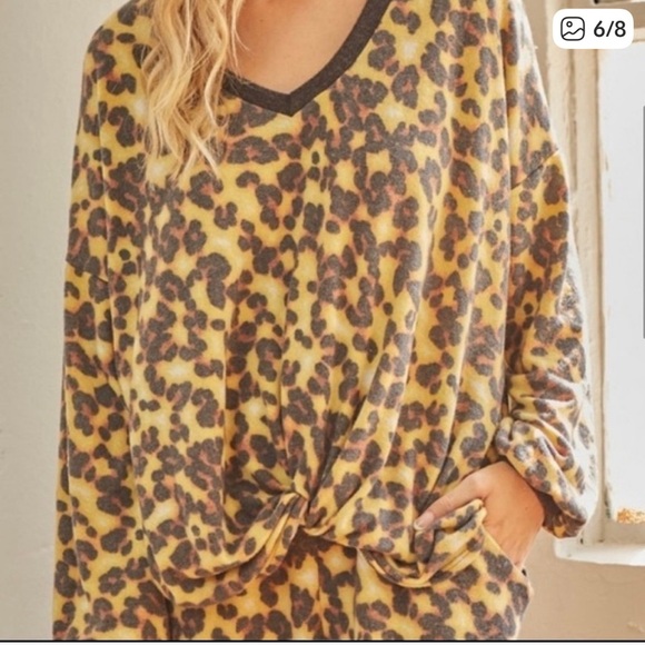 Lounge Set NWT - Picture 2 of 3